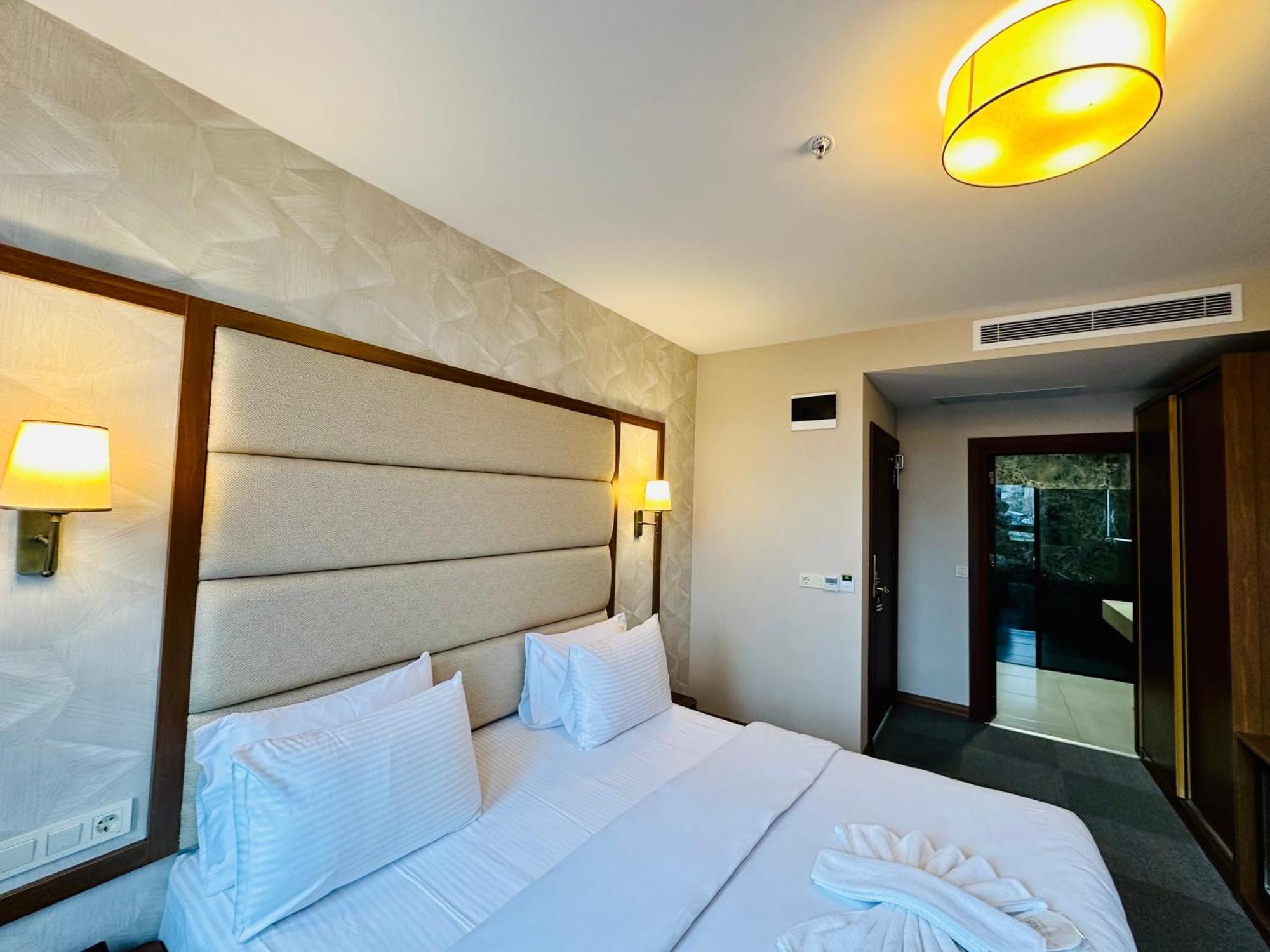 Istanbul Midpoint Hotel Exterior foto